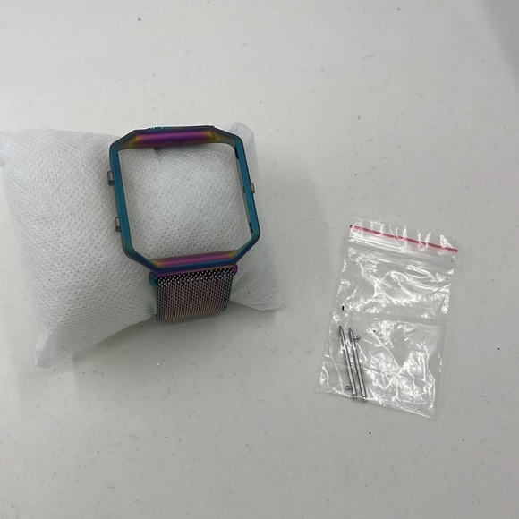 Enhance Your Fitbit‎ Blaze with our Magnetic Mesh Wristband Upgrade - Picture 6 of 6